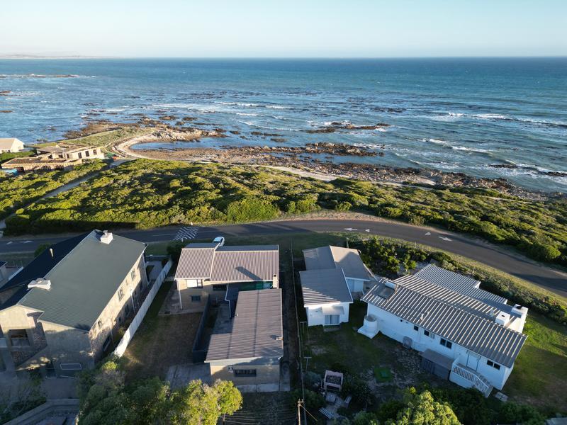 5 Bedroom Property for Sale in Franskraal Western Cape